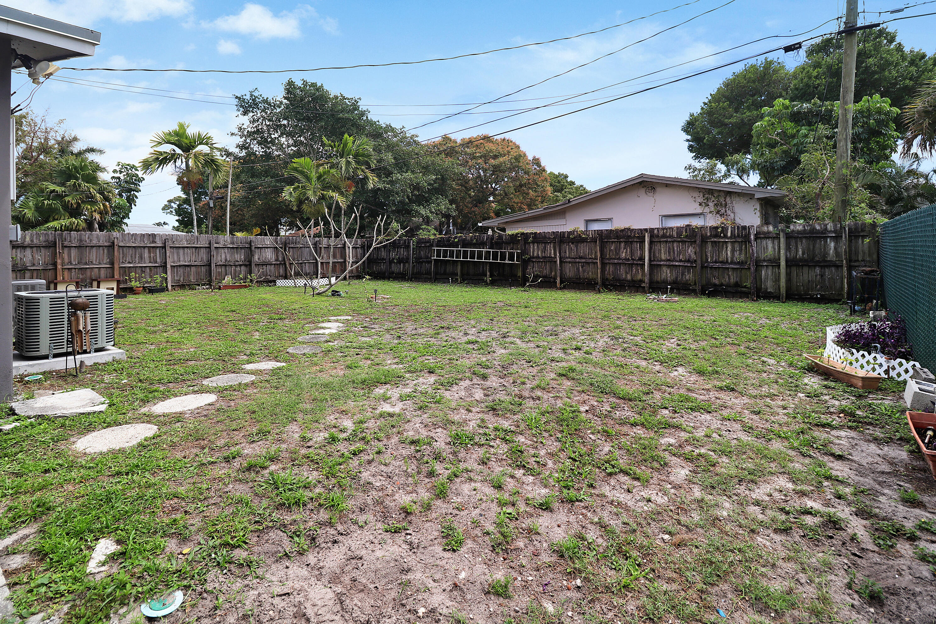 WILTON MANORS - Residential Income