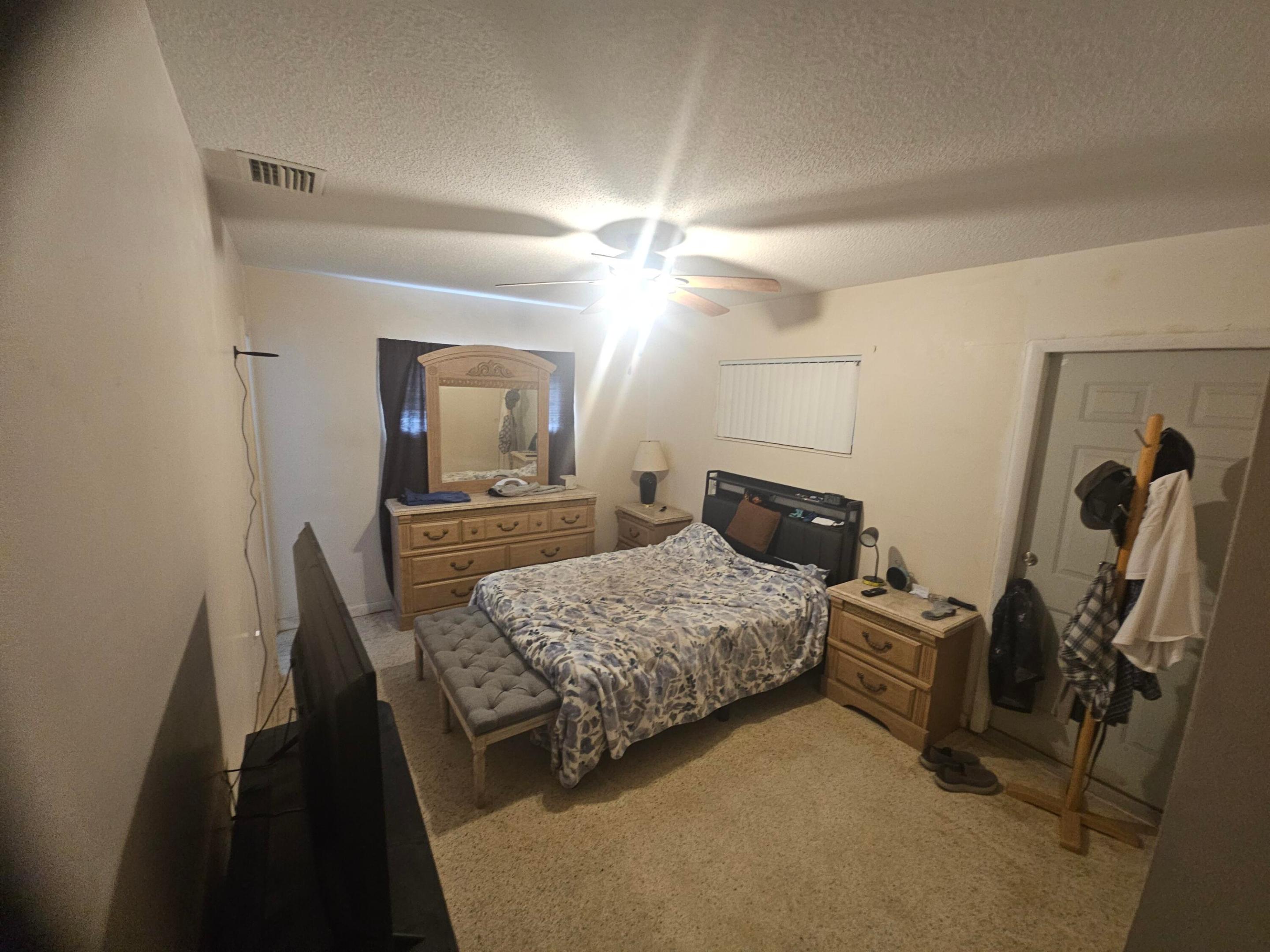 WILTON MANORS - Residential Income