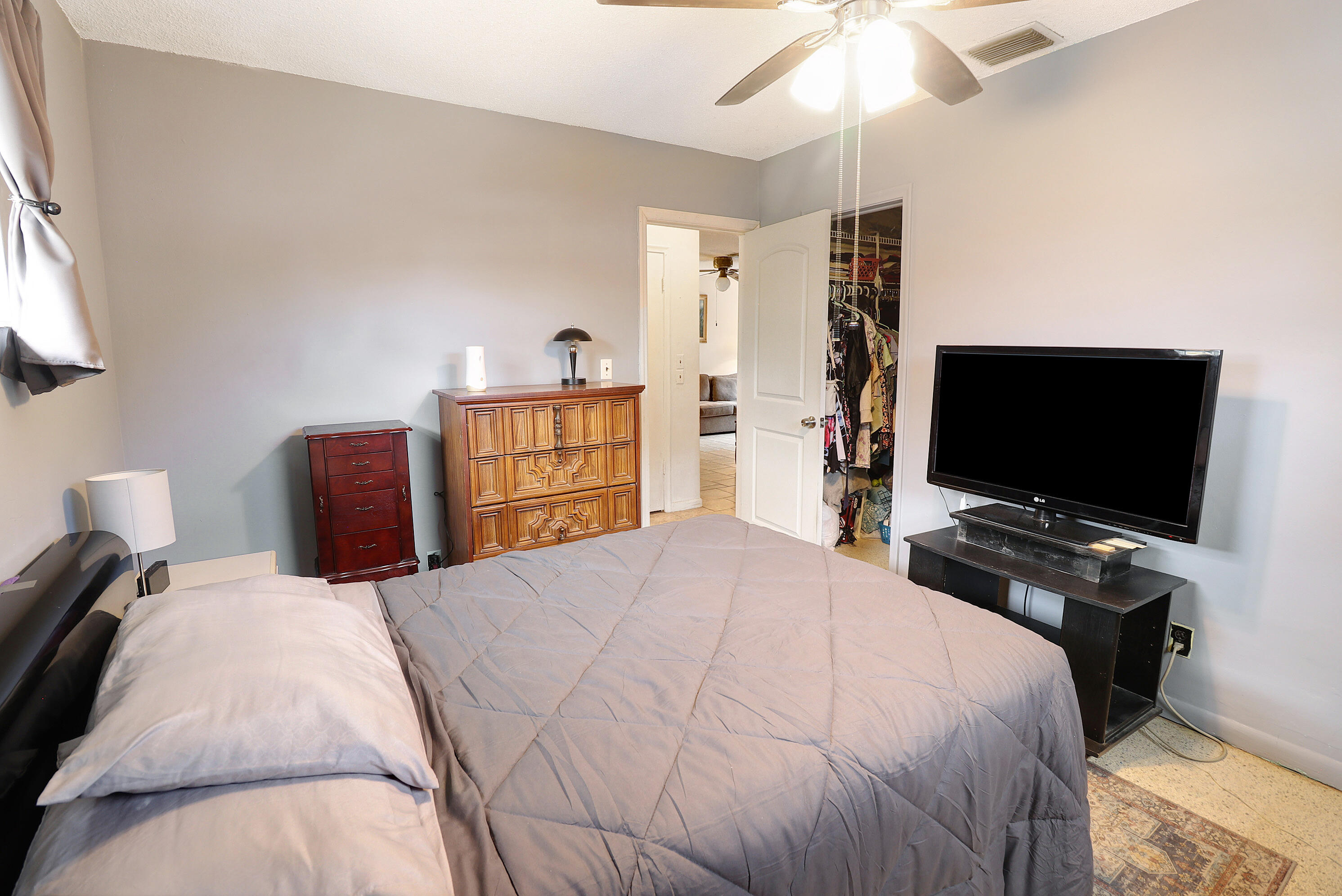 WILTON MANORS - Residential Income