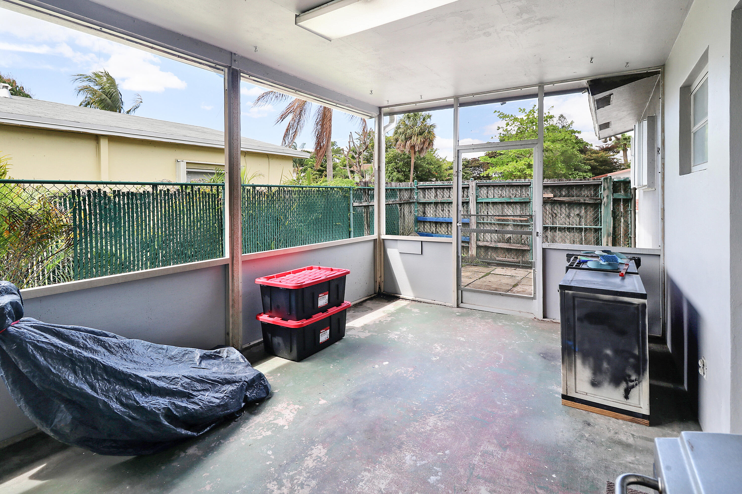 WILTON MANORS - Residential Income