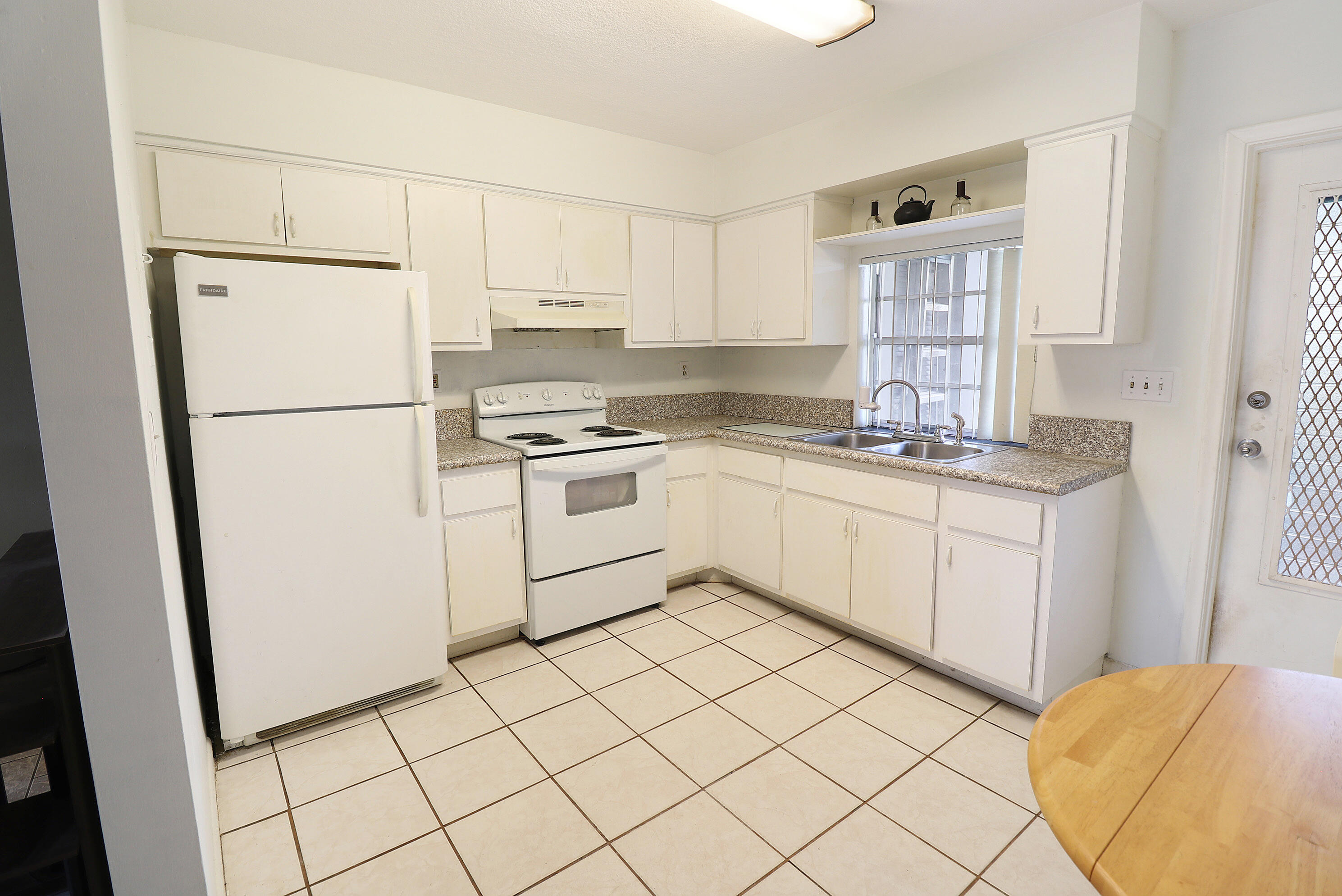 WILTON MANORS - Residential Income