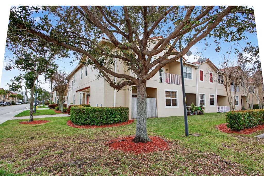 Photo of 9125 Pershore Place #8204, Tamarac, FL 33321 (MLS # R11168848)