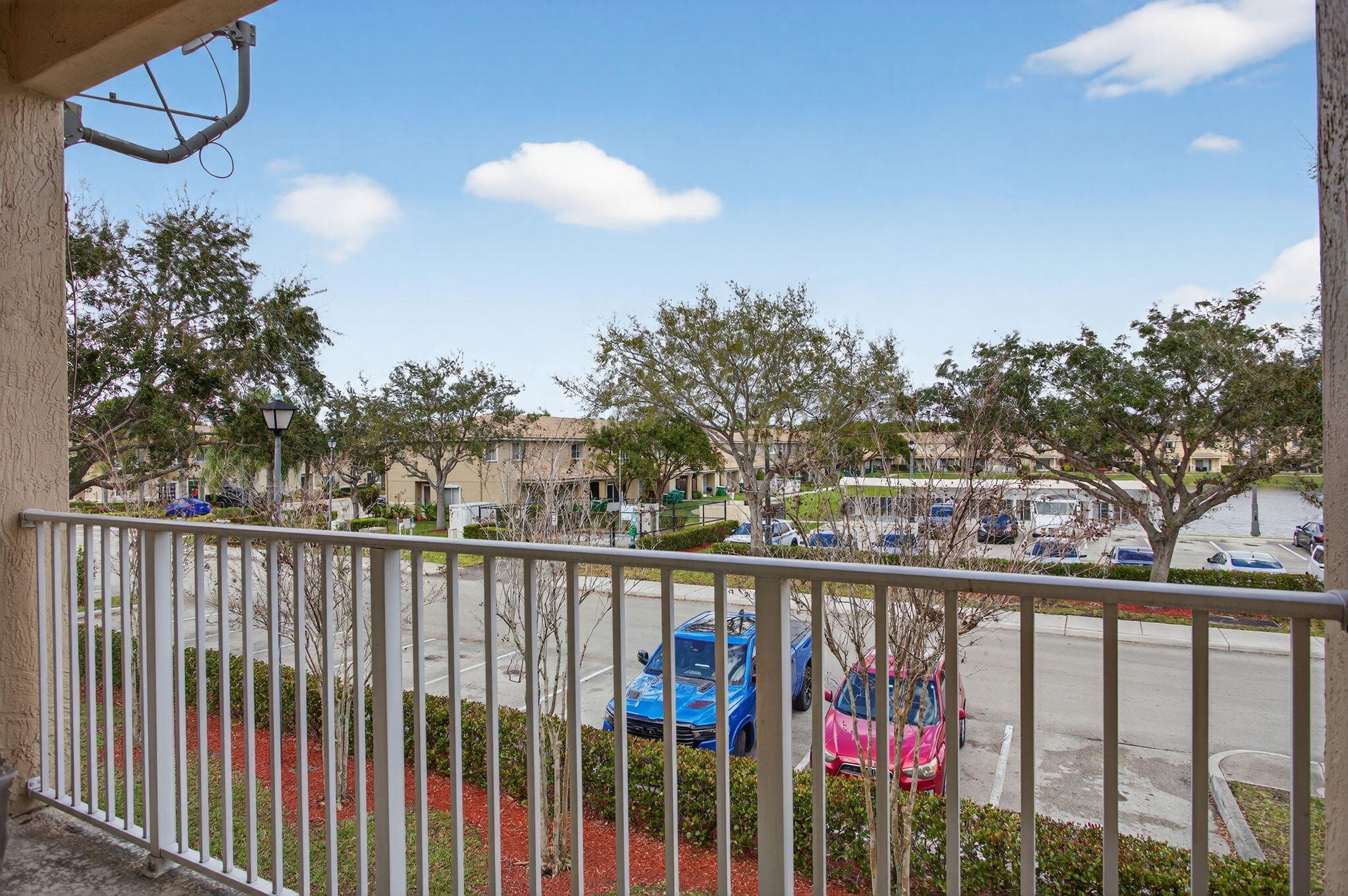 HAMPTON HILLS CONDO - Residential