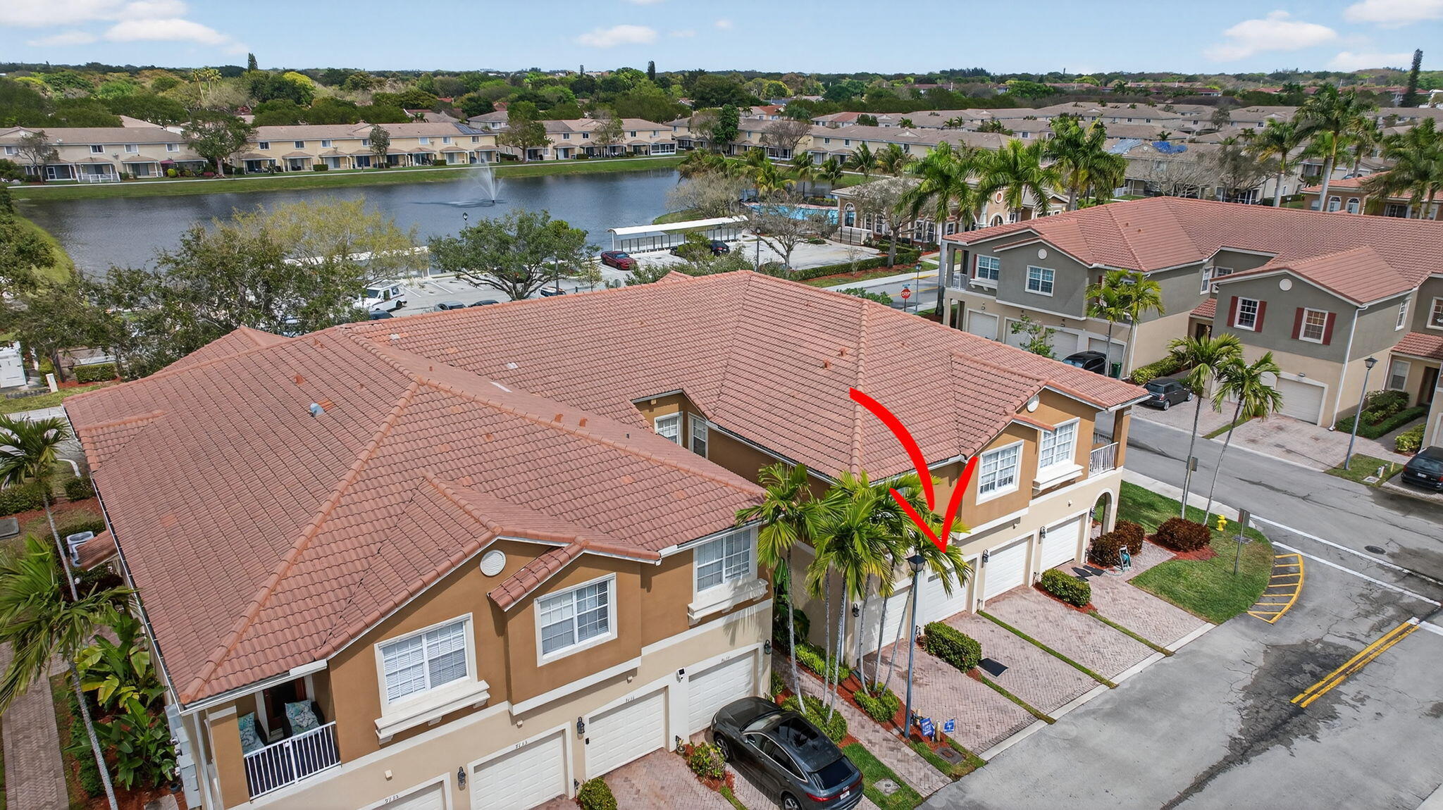 HAMPTON HILLS CONDO - Residential