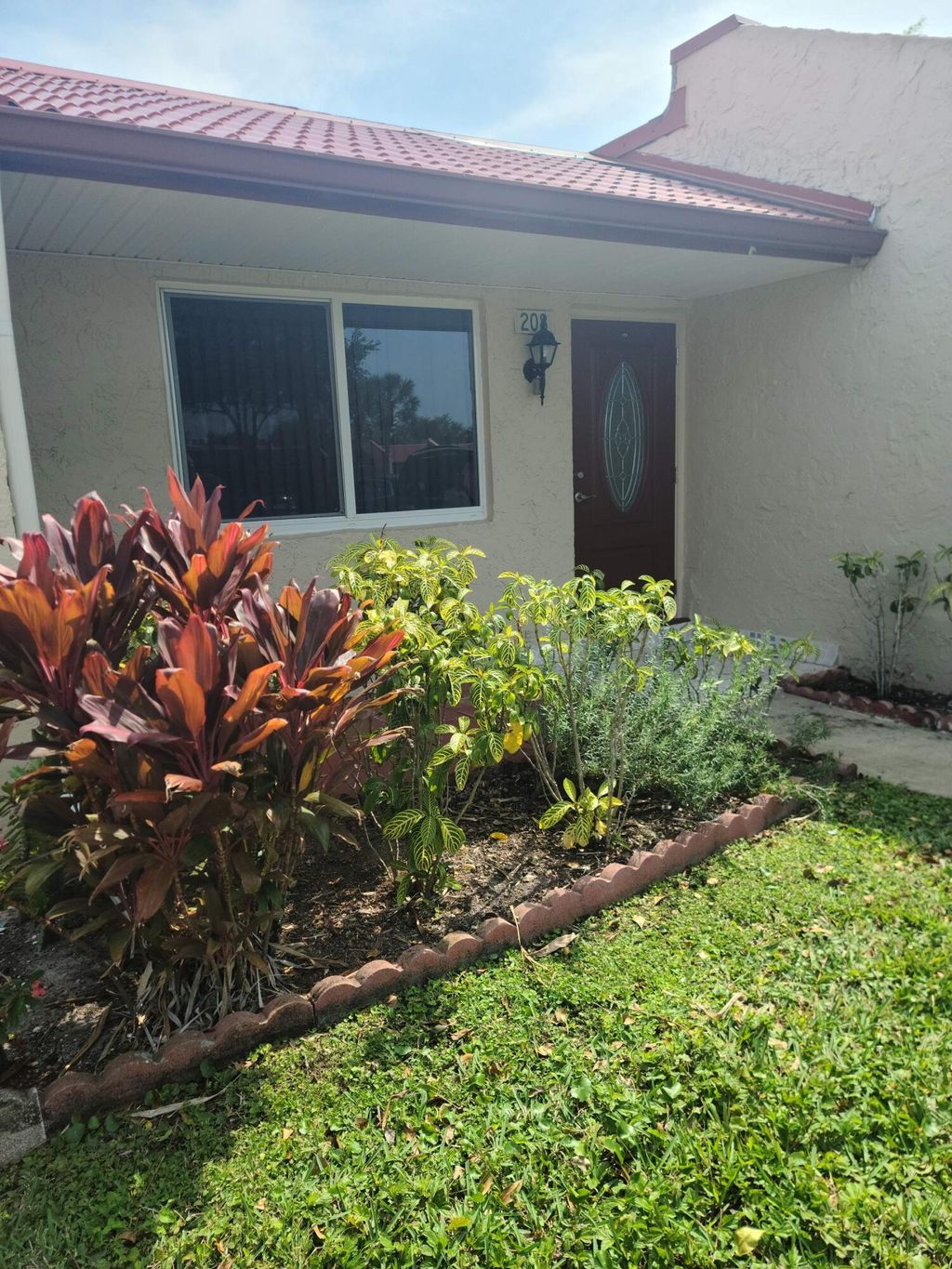 Photo of 208 Lake Helen Drive, West Palm Beach, FL 33411 (MLS # R10790585)