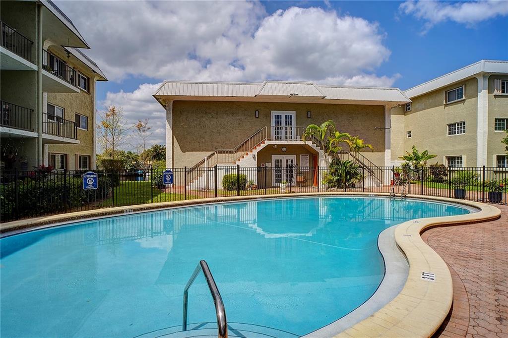 River Manor Condo - Residential