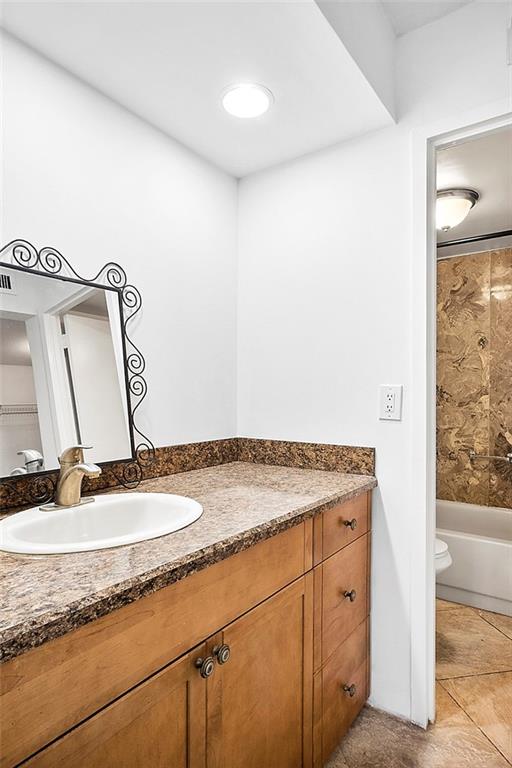 River Manor Condo - Residential