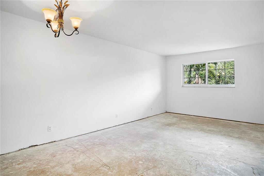 River Manor Condo - Residential