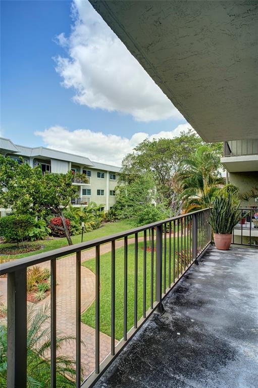 River Manor Condo - Residential