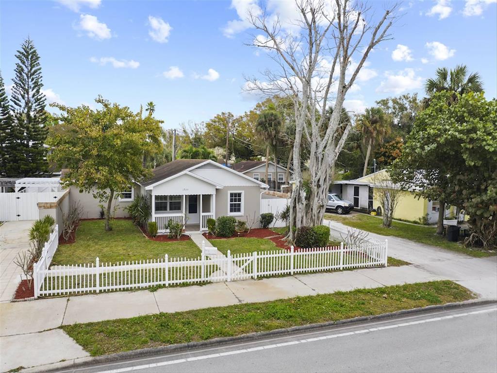 EDGEWOOD SECOND ADDITION TO VERO BEACH - Residential