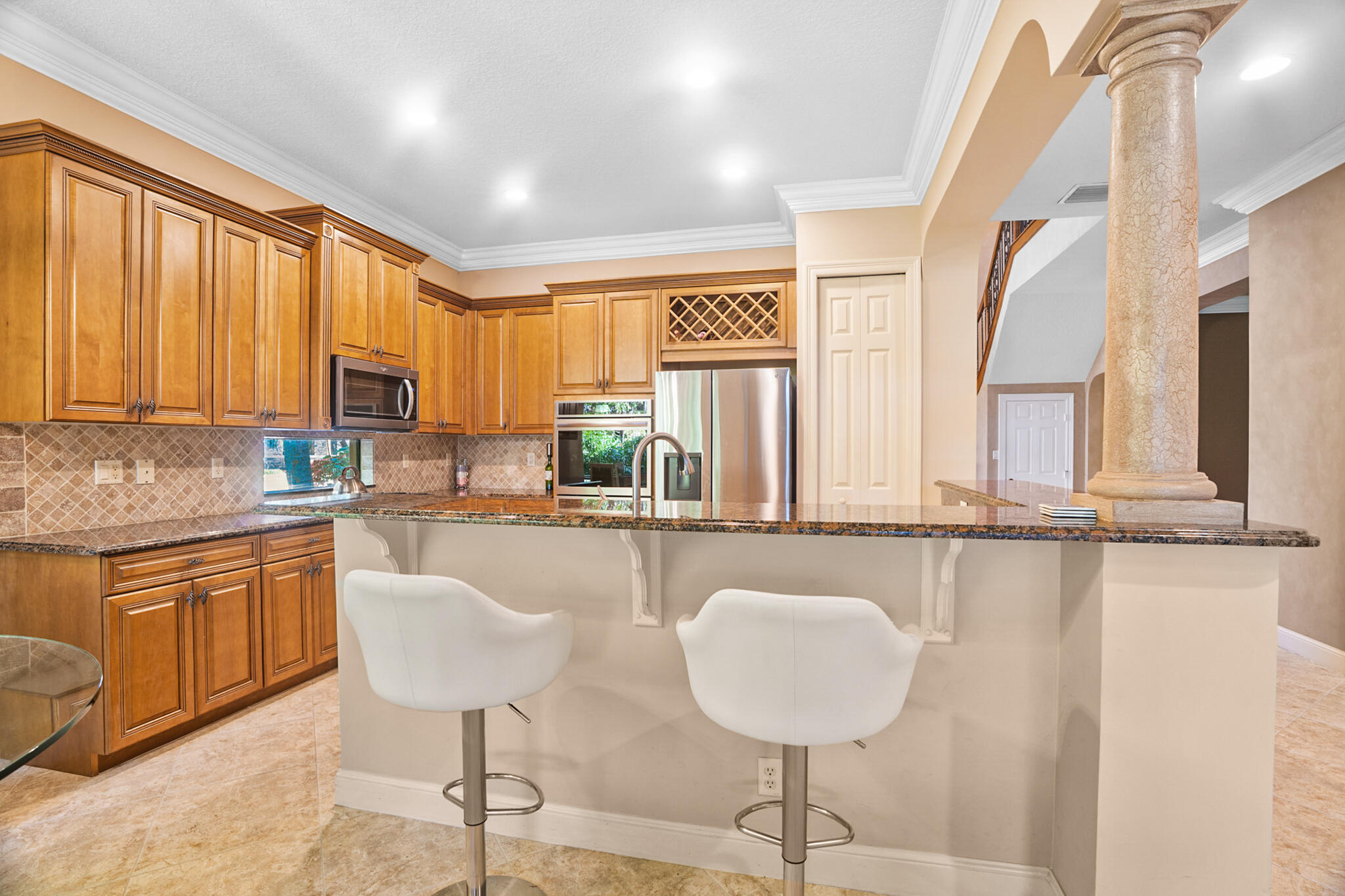 Versailles - Residential Lease