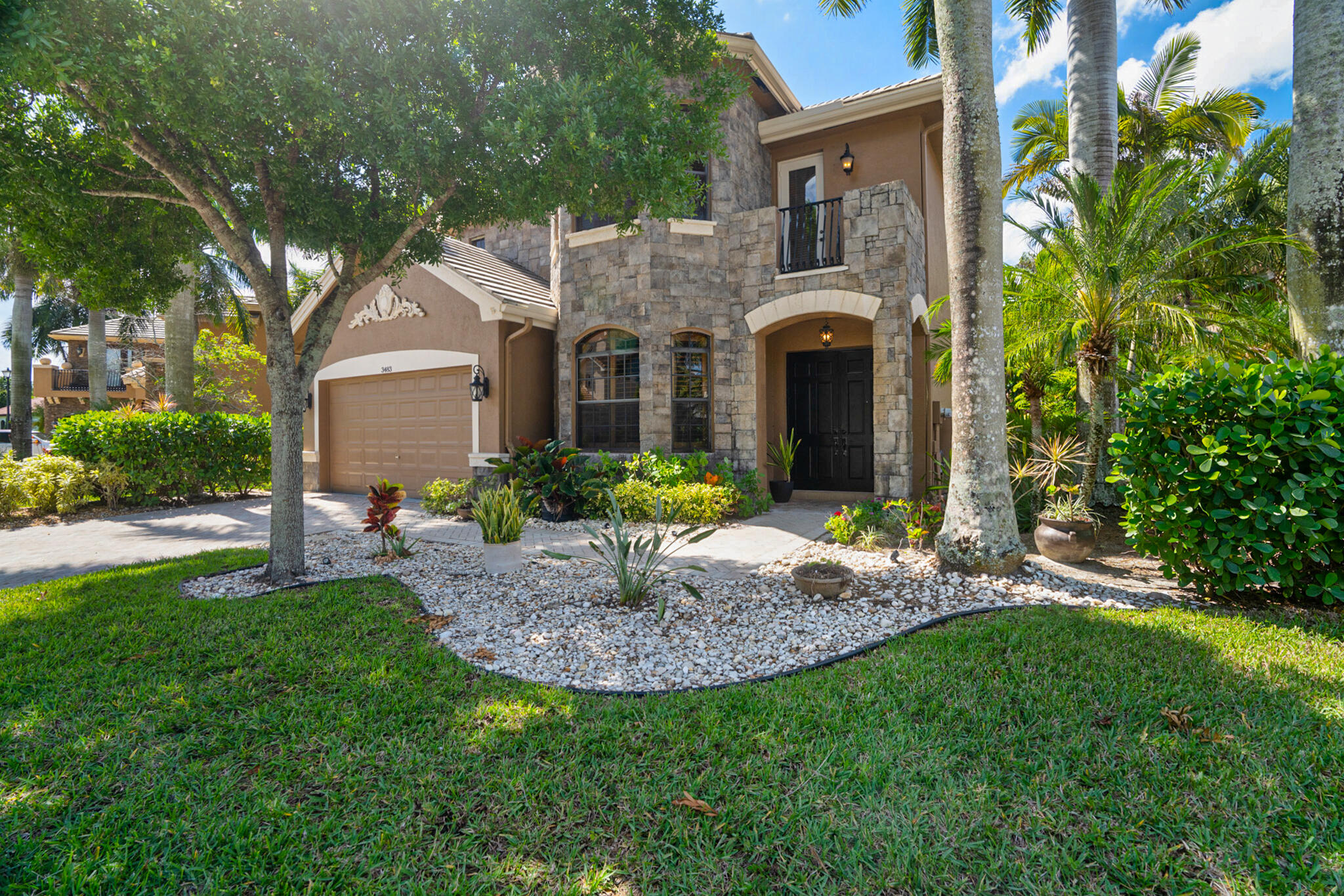 Versailles - Residential Lease