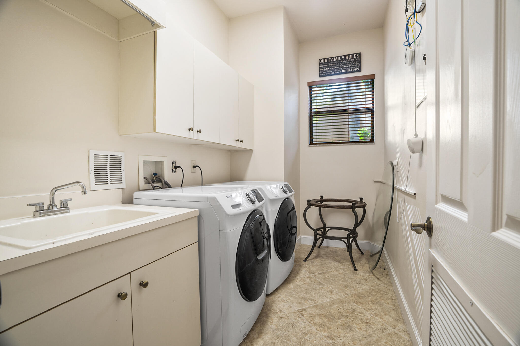 Versailles - Residential Lease