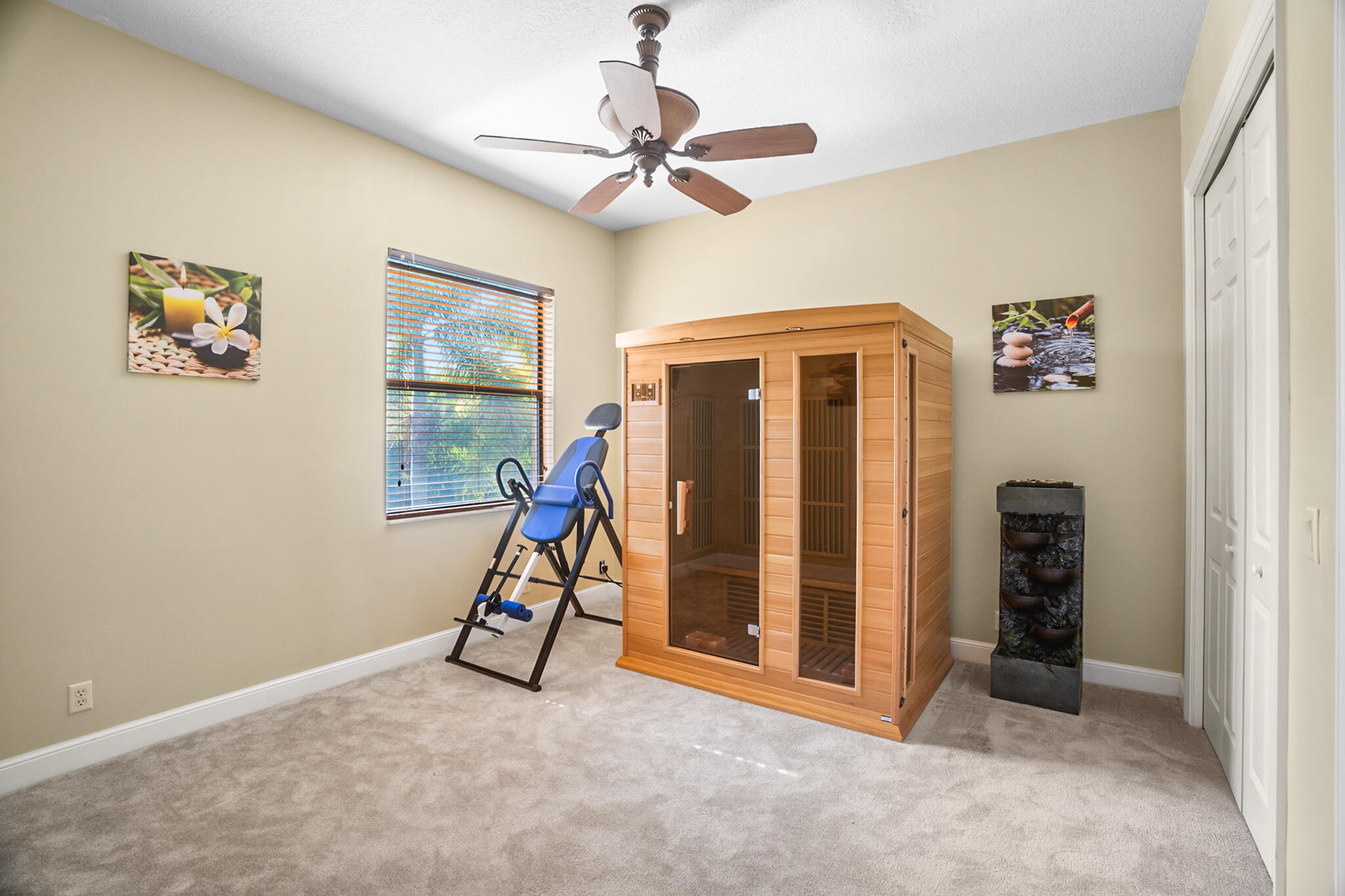 Versailles - Residential Lease