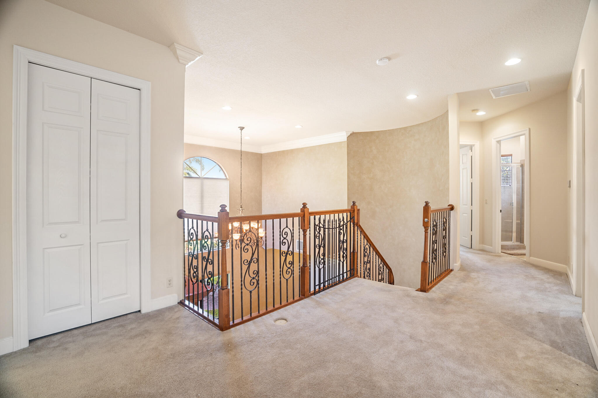 Versailles - Residential Lease