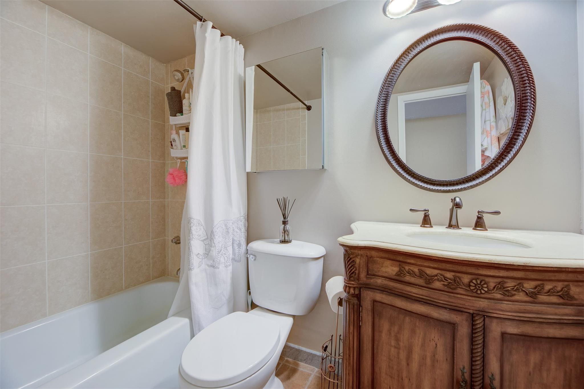 Jamaica House - Residential