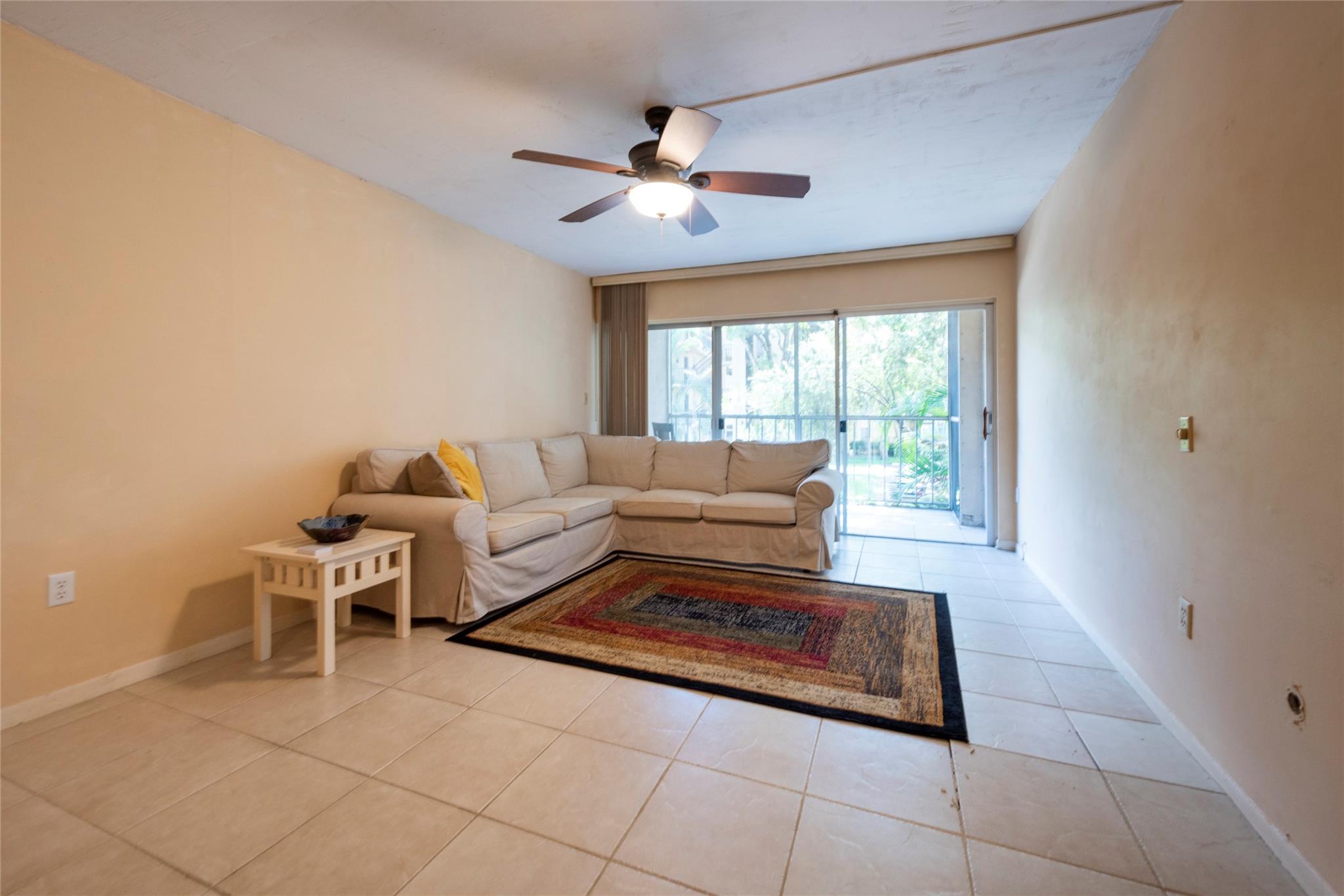 483 N Pine Island Rd 203C