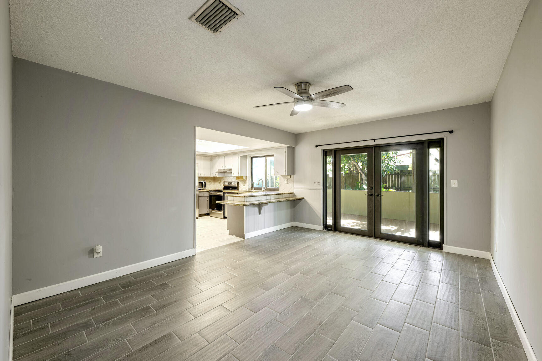 BREEZESWEPT PARK ESTATES - Residential