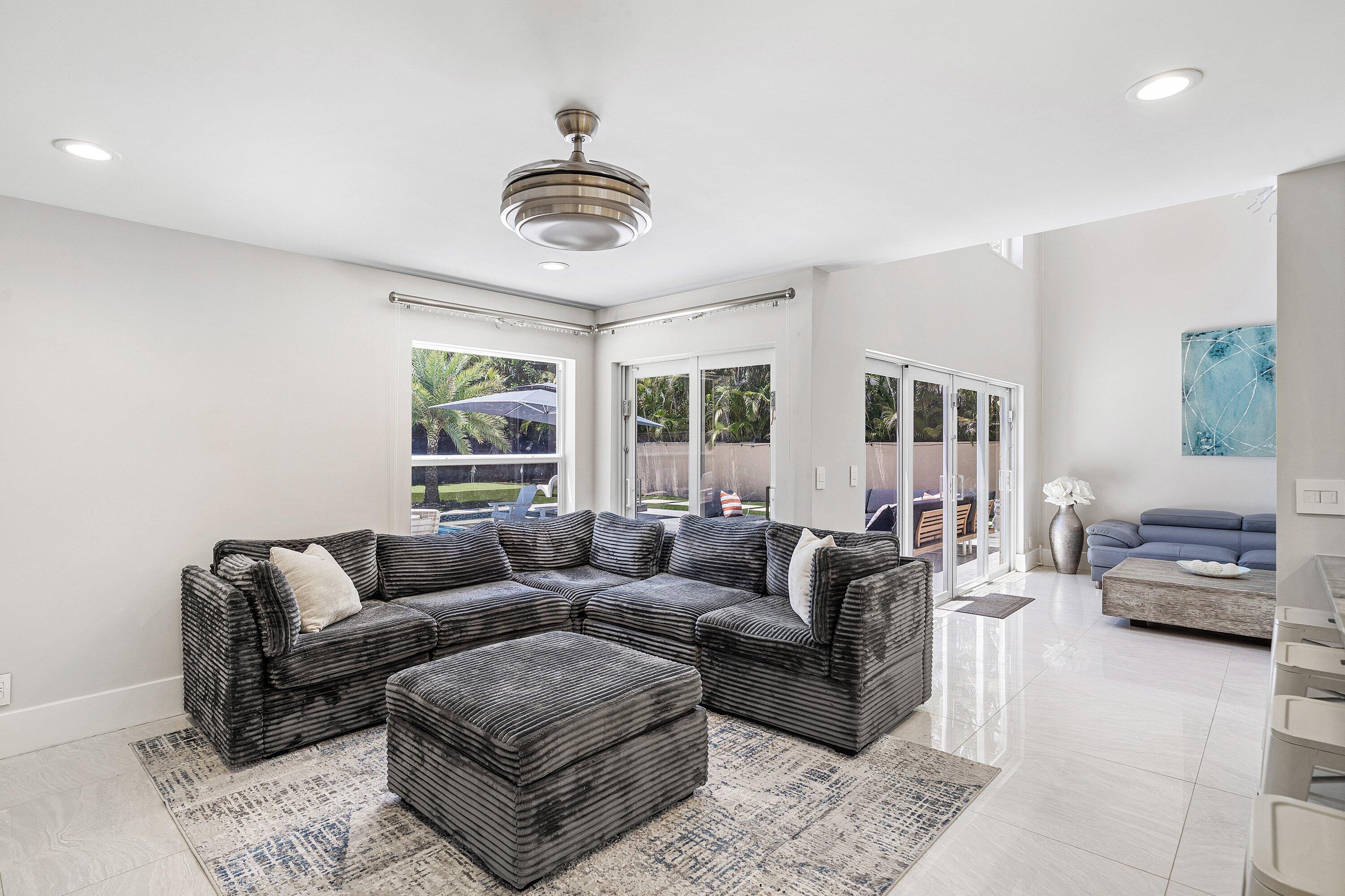 REGATTA AT MISSION BAY - Residential