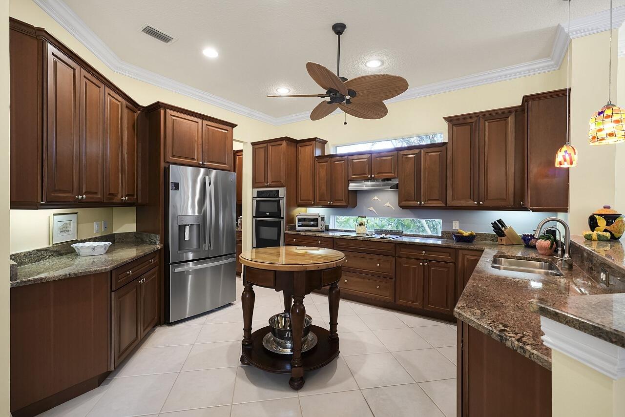 The Bermuda Club - Residential