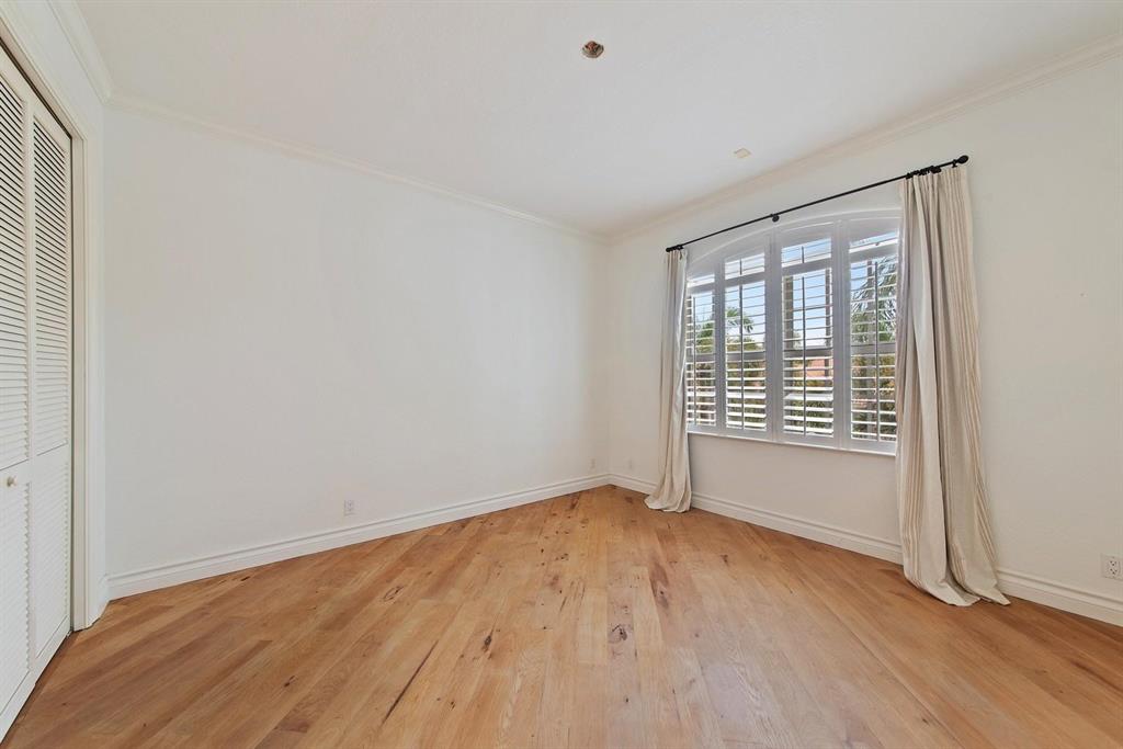 BRIARCLIFF AT WOODFIELD COUNTRY CLUB - Residential