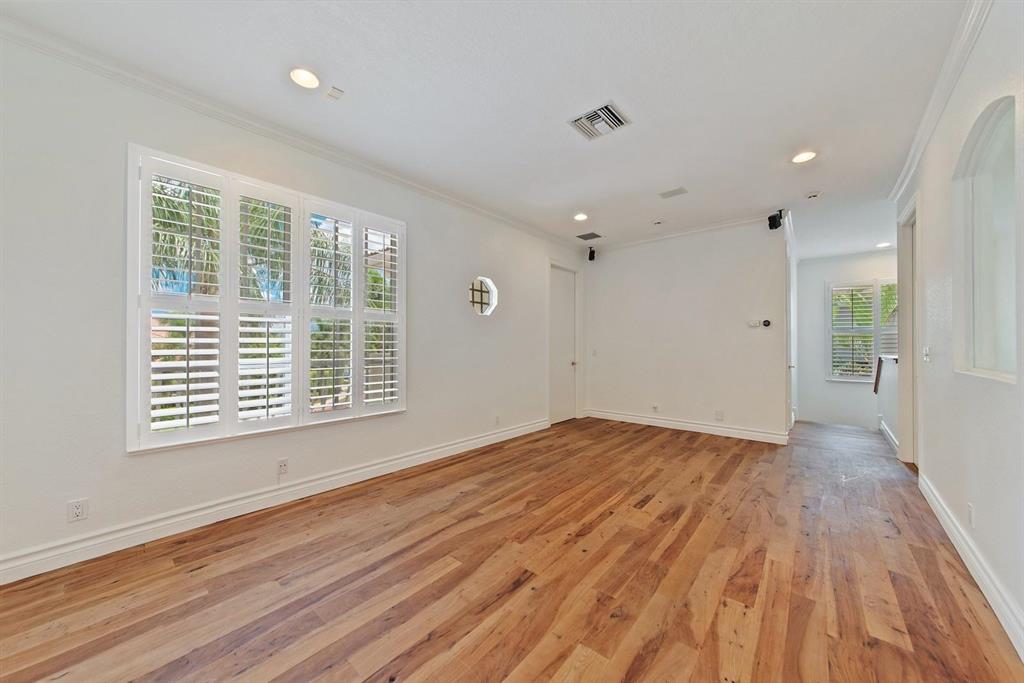 BRIARCLIFF AT WOODFIELD COUNTRY CLUB - Residential