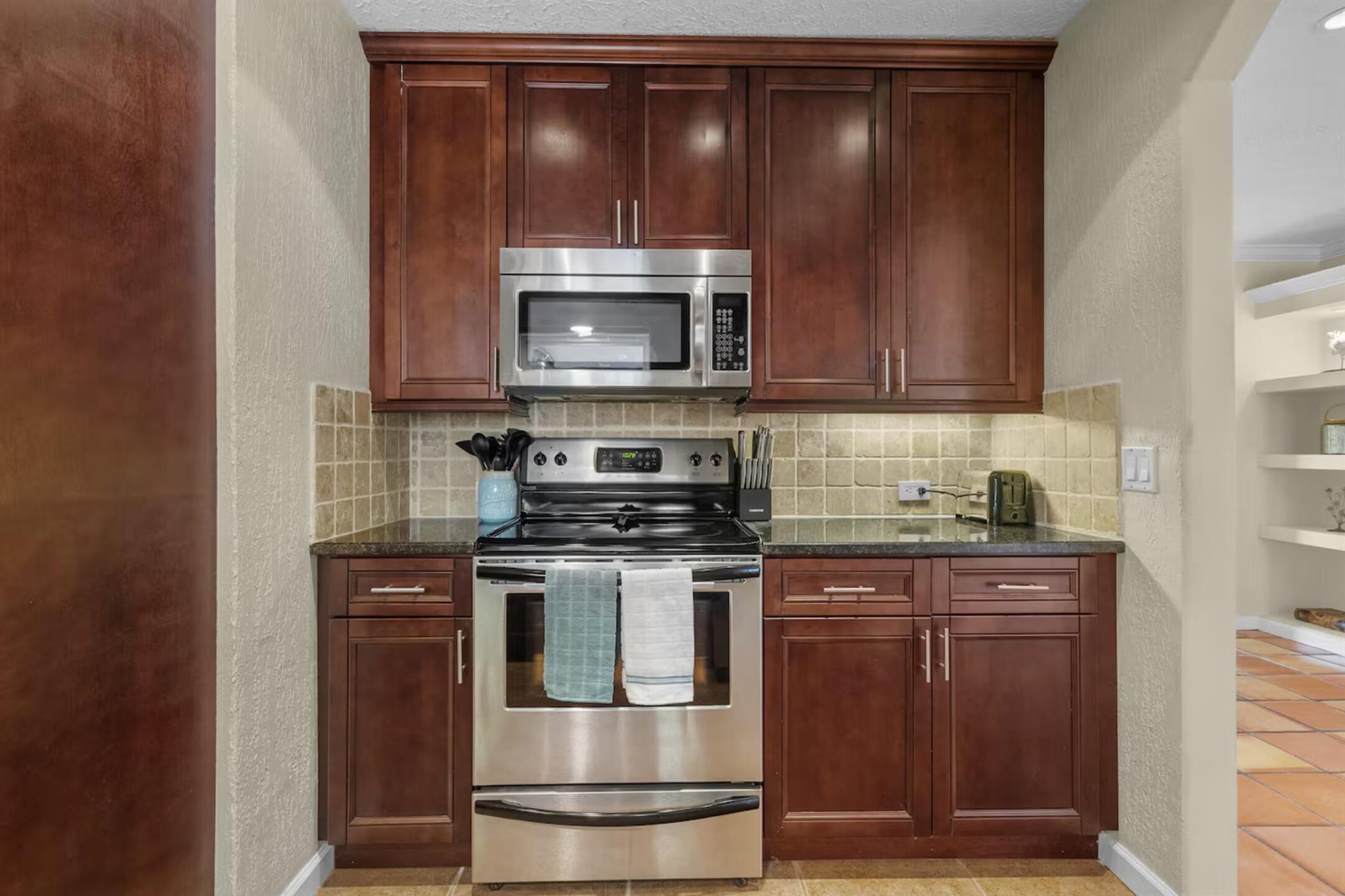 PORT ST LUCIE SECTION 3 - Residential Lease