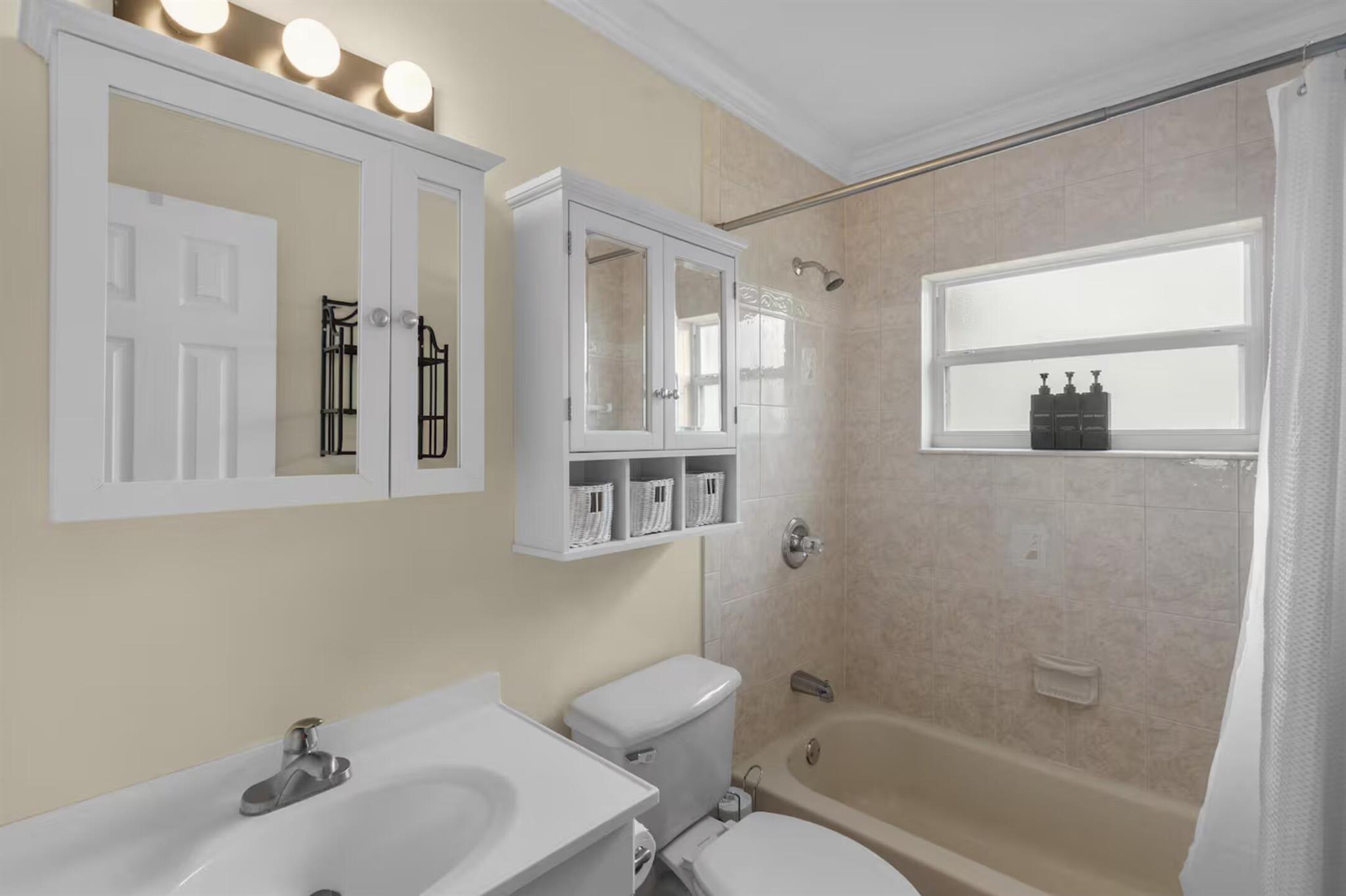 PORT ST LUCIE SECTION 3 - Residential Lease