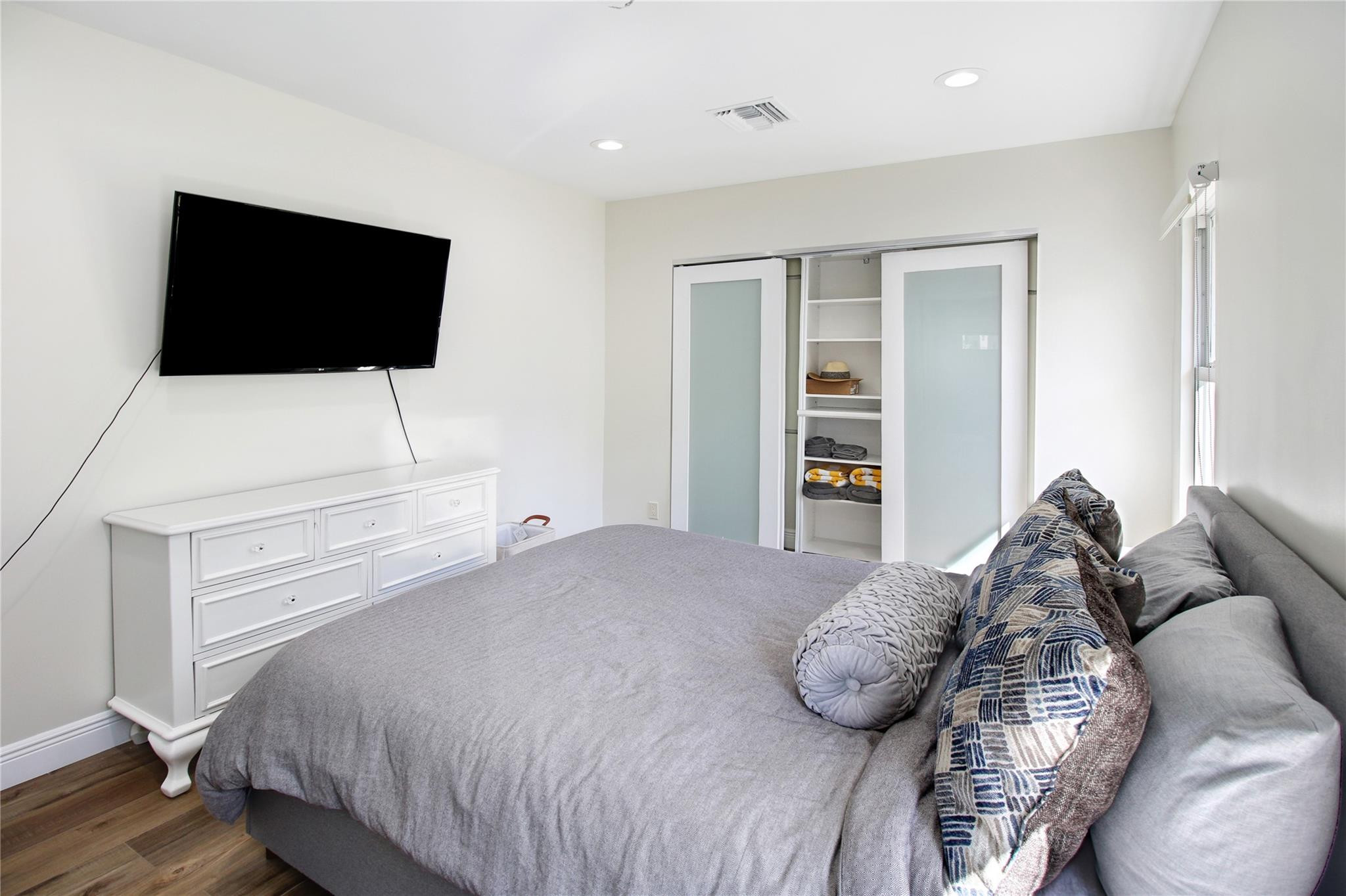 COLEE HAMMOCK - Residential Lease