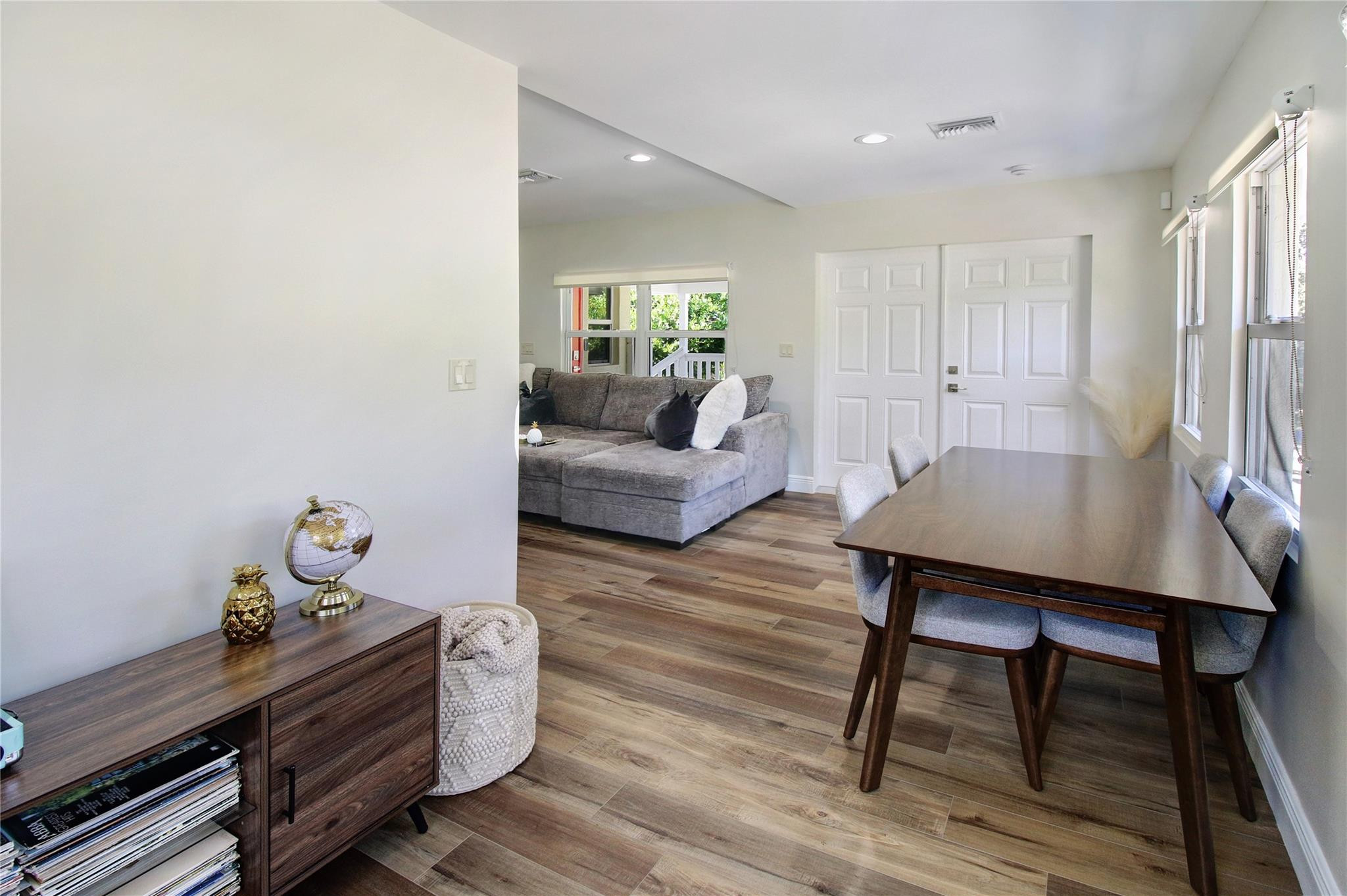 COLEE HAMMOCK - Residential Lease