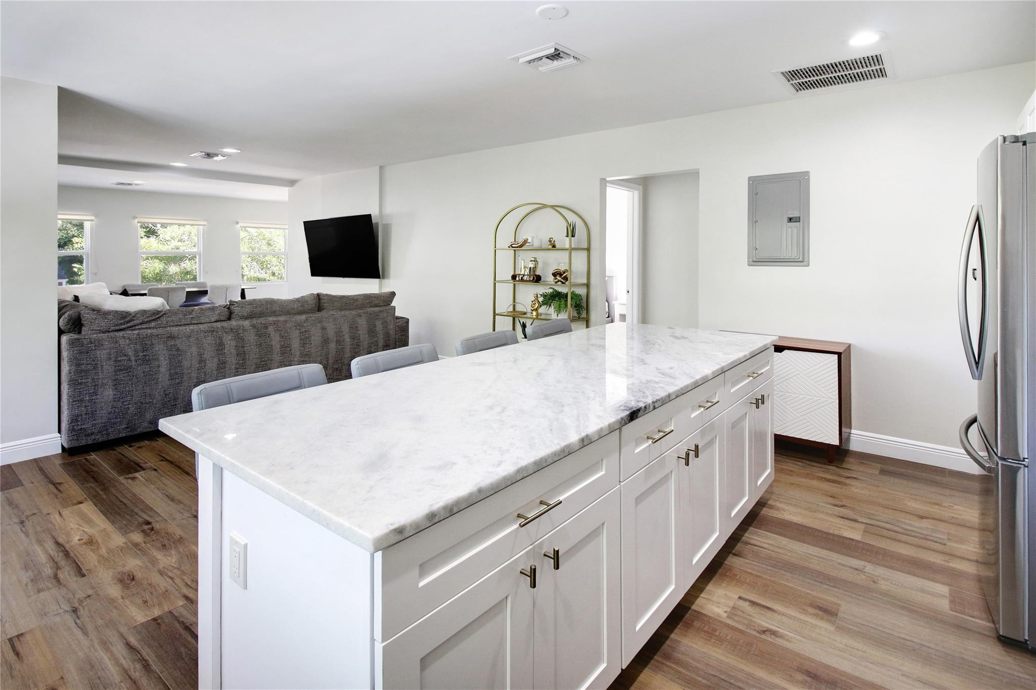 COLEE HAMMOCK - Residential Lease