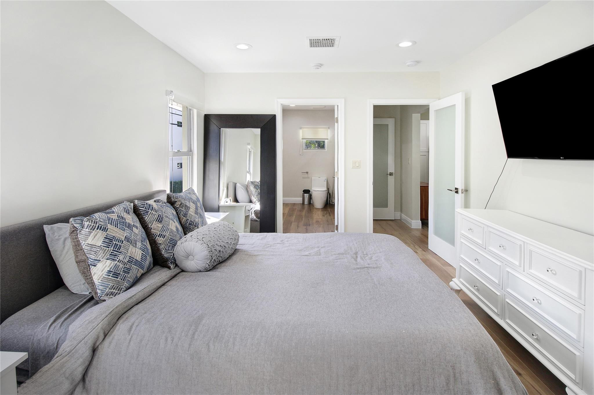 COLEE HAMMOCK - Residential Lease