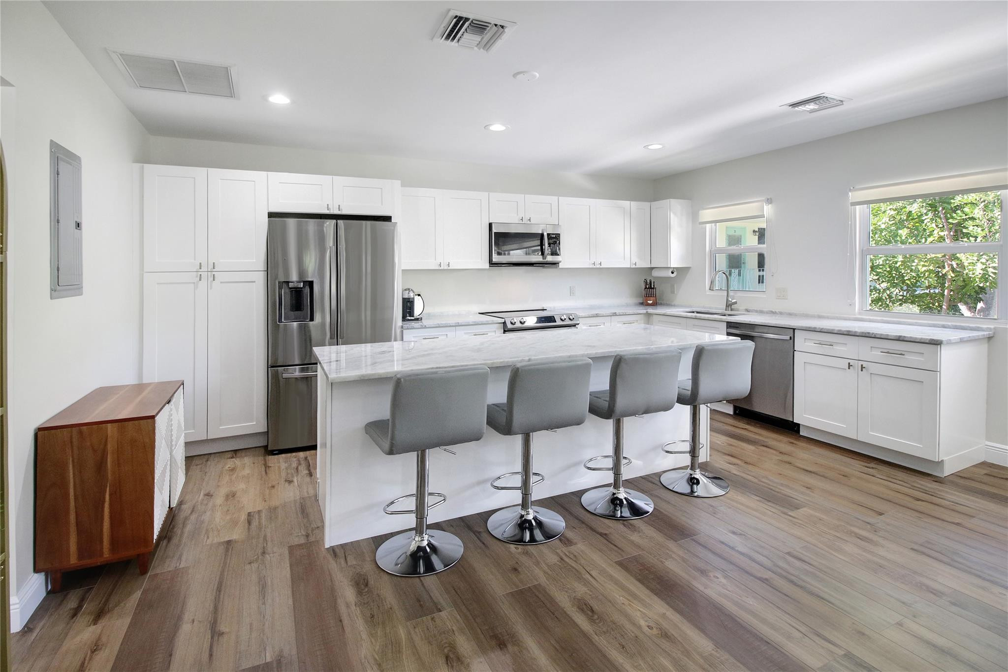 COLEE HAMMOCK - Residential Lease