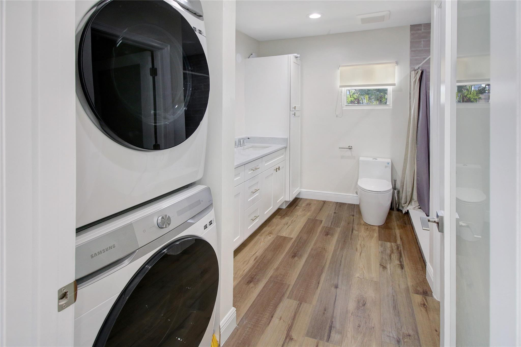 COLEE HAMMOCK - Residential Lease