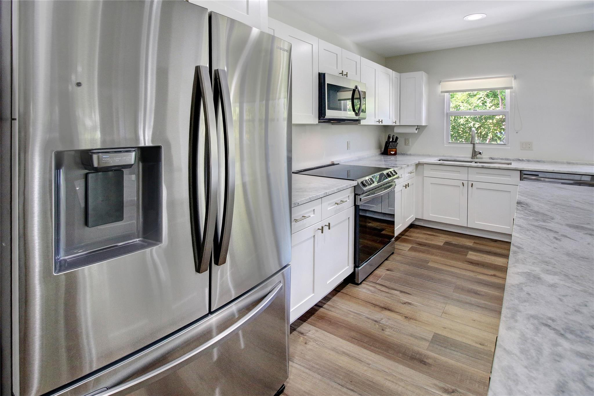 COLEE HAMMOCK - Residential Lease