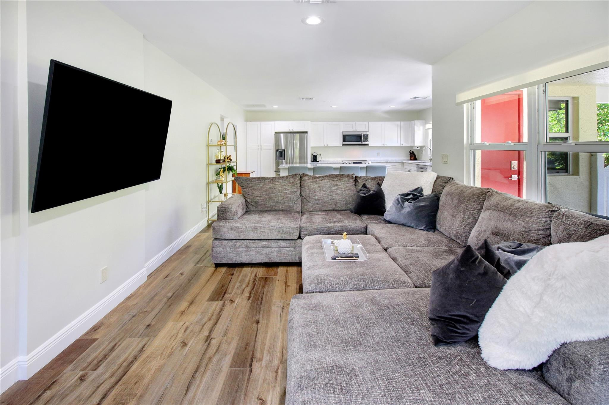 COLEE HAMMOCK - Residential Lease