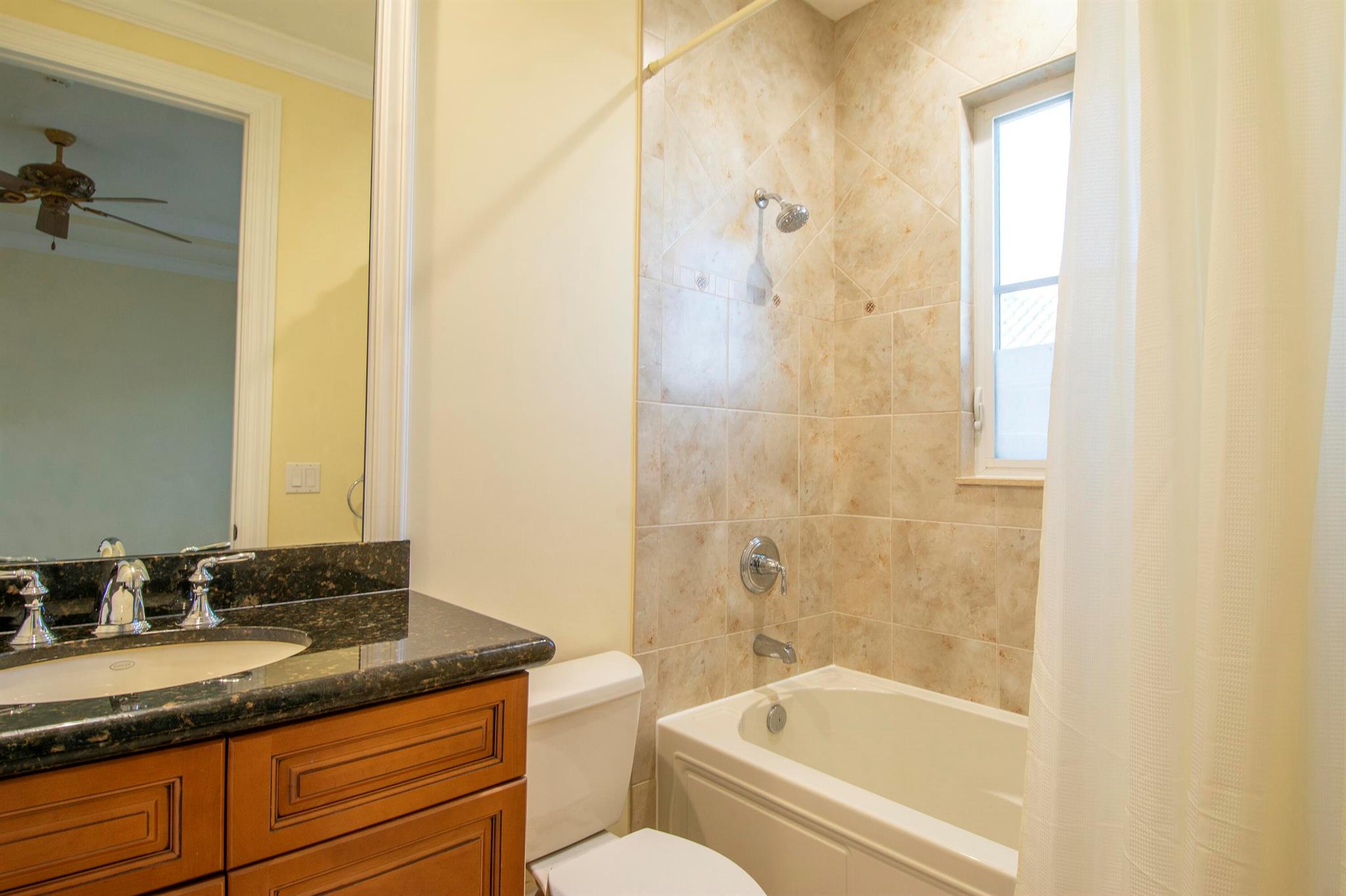 TESORO PLAT NO 6 - Residential