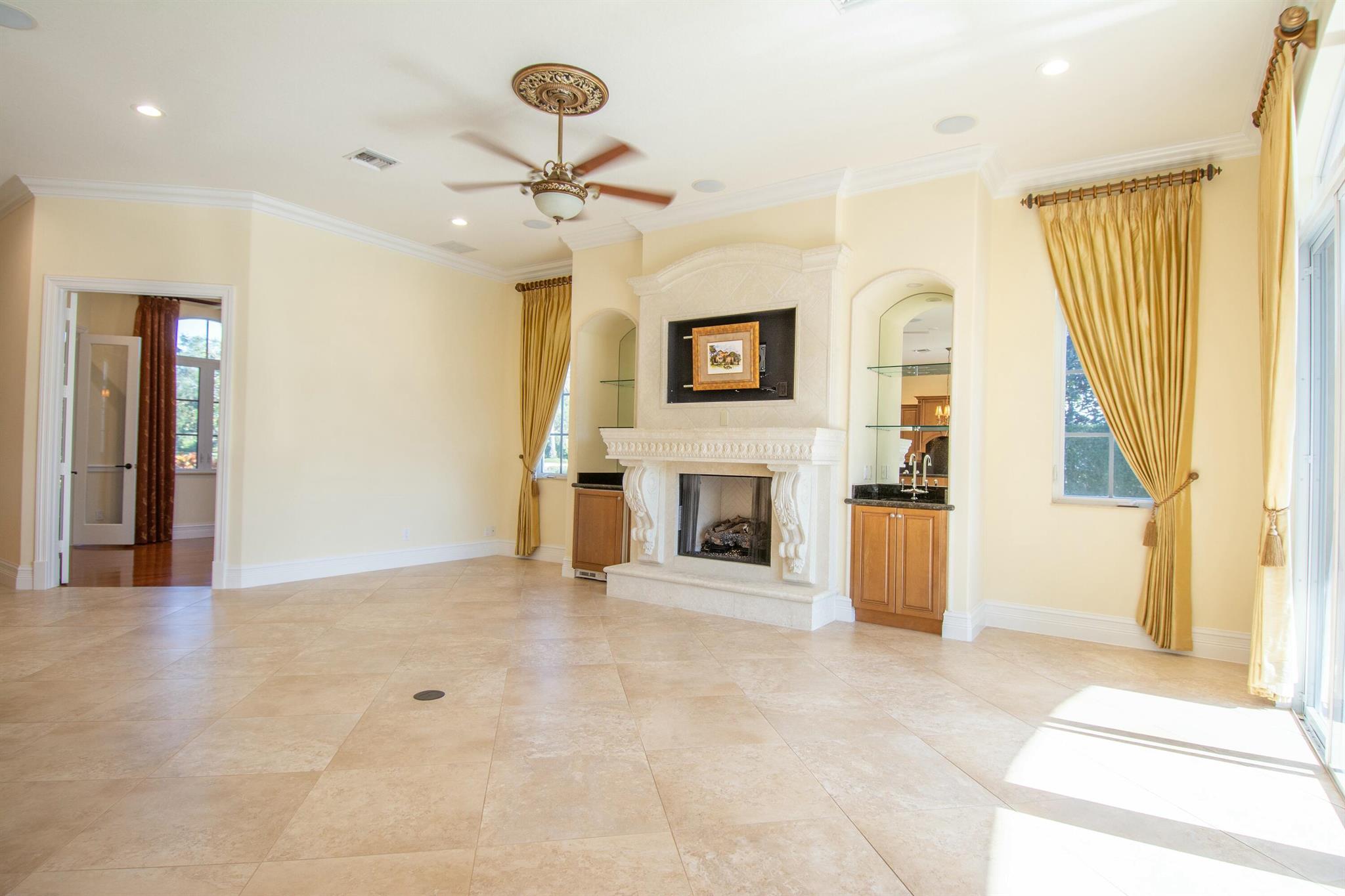 TESORO PLAT NO 6 - Residential