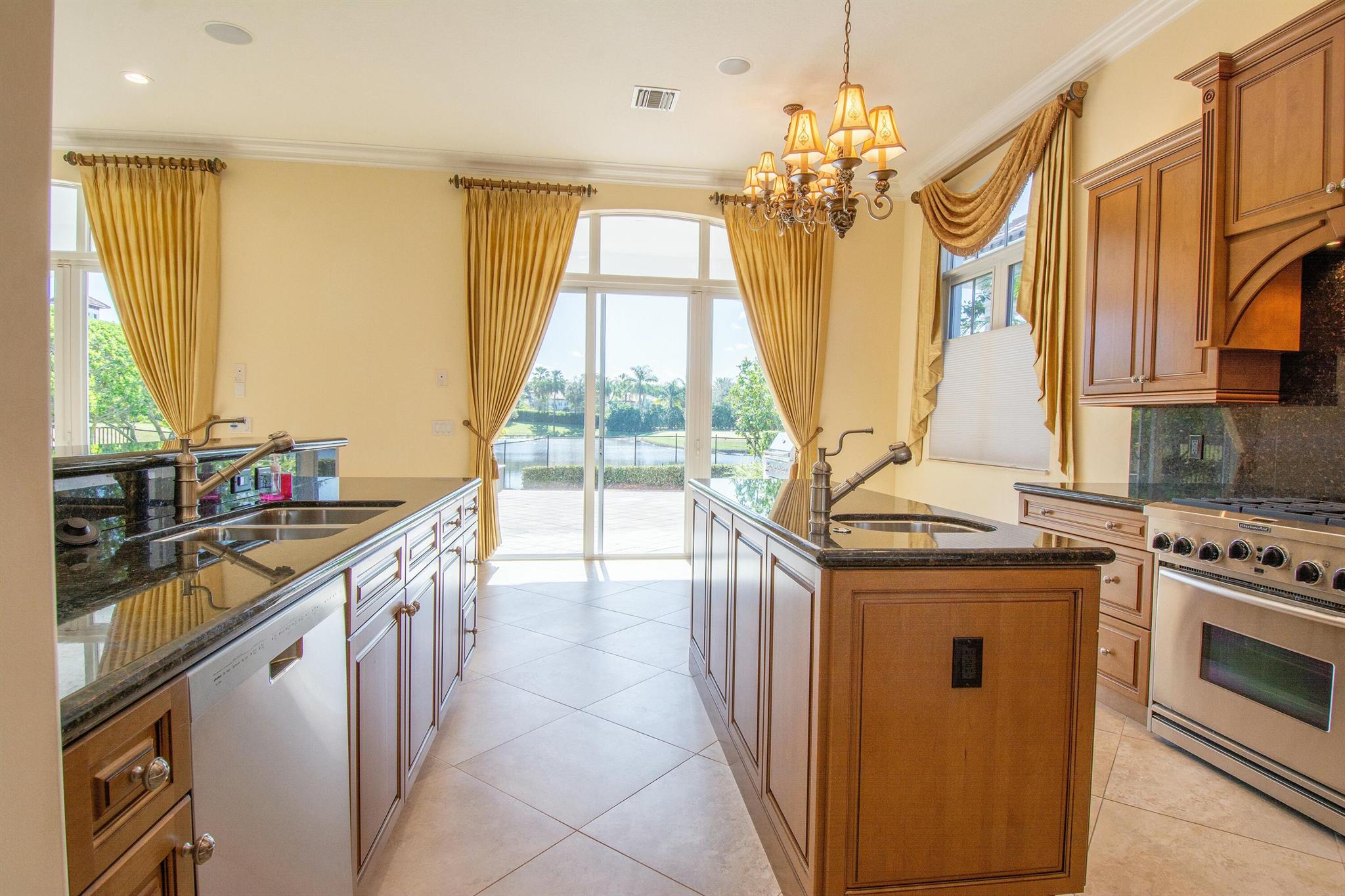 TESORO PLAT NO 6 - Residential