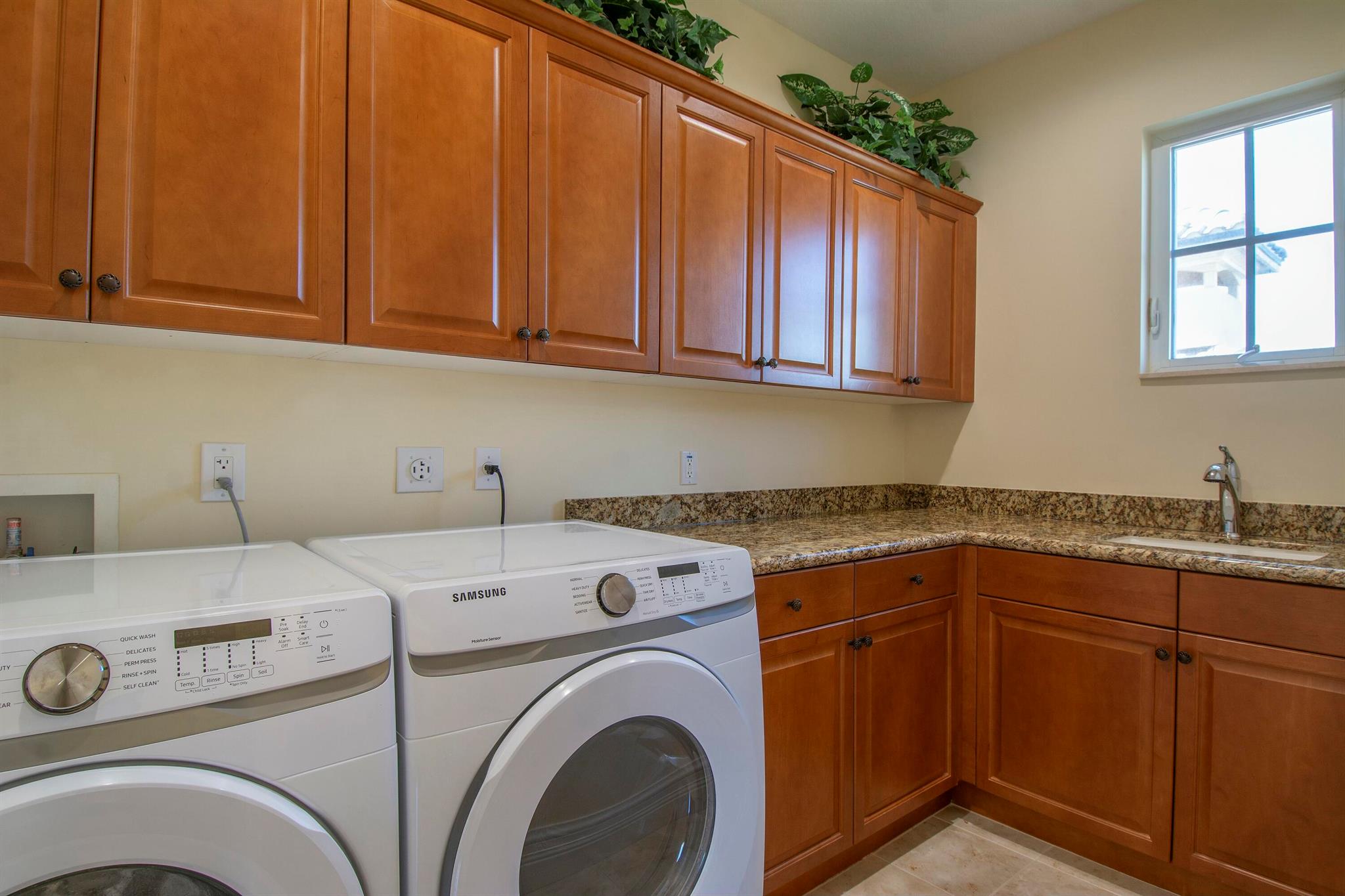 TESORO PLAT NO 6 - Residential