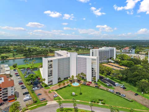 Photo of 336 Golfview Road #614, North Palm Beach, FL 33408 (MLS # B26058600)