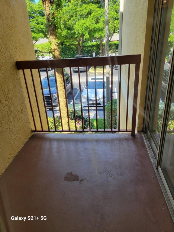 SOUTH PALM PLACE - Residential