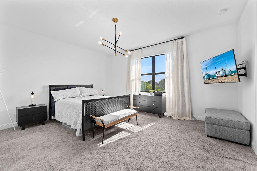 Coral Lago - Residential