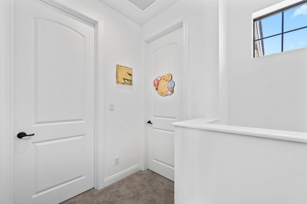 Coral Lago - Residential