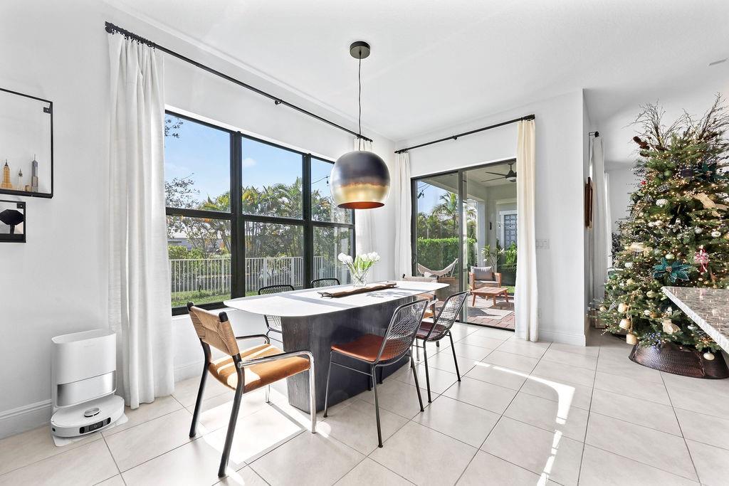 Coral Lago - Residential