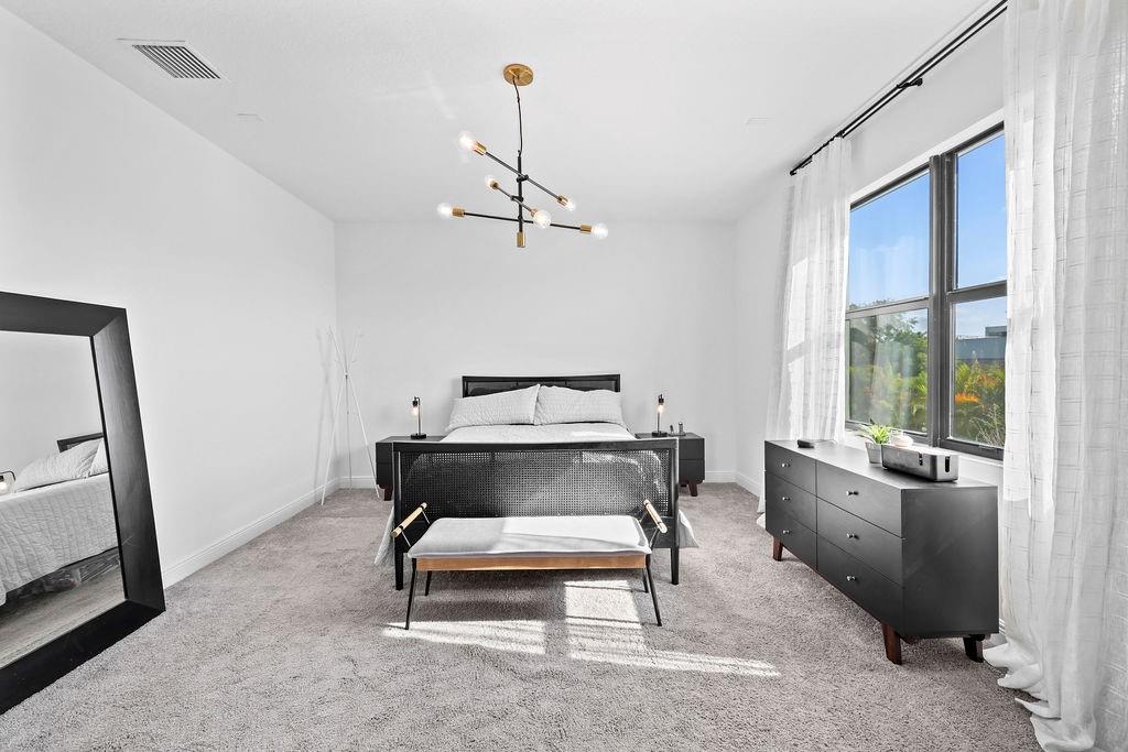 Coral Lago - Residential