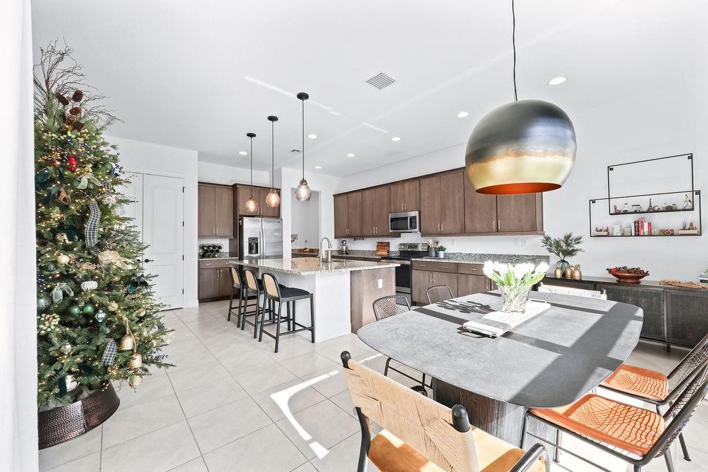 Coral Lago - Residential