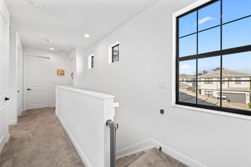 Coral Lago - Residential