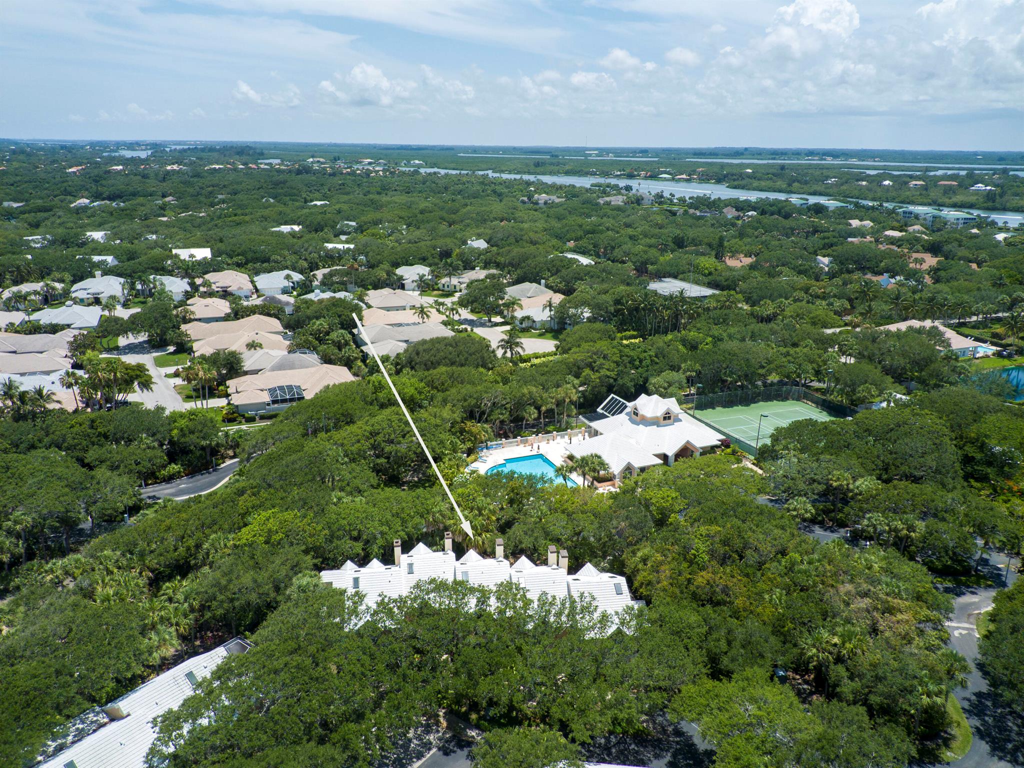 Photo 7 of 45 of 1304 Coral Park Lane 102 condo