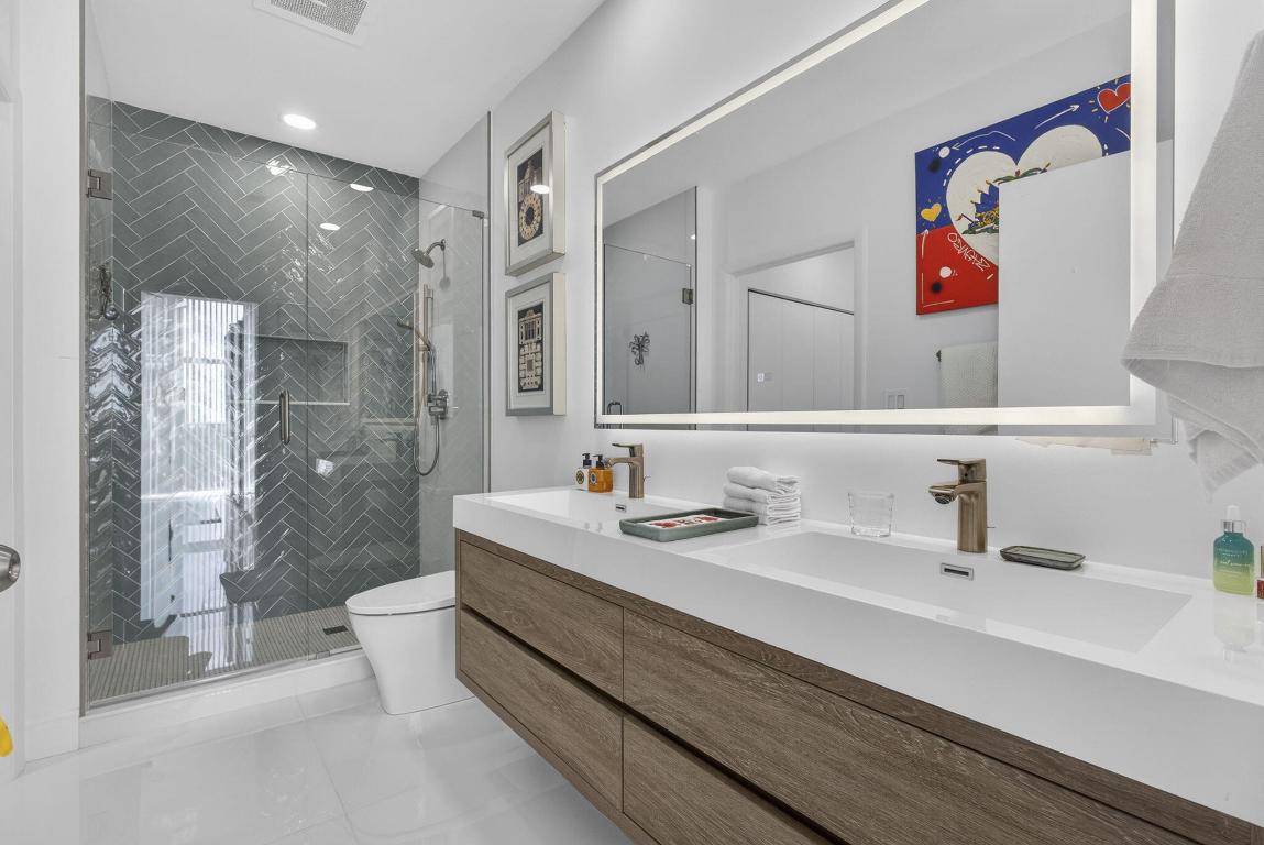 CITYPLACE SOUTH TOWER - Residential